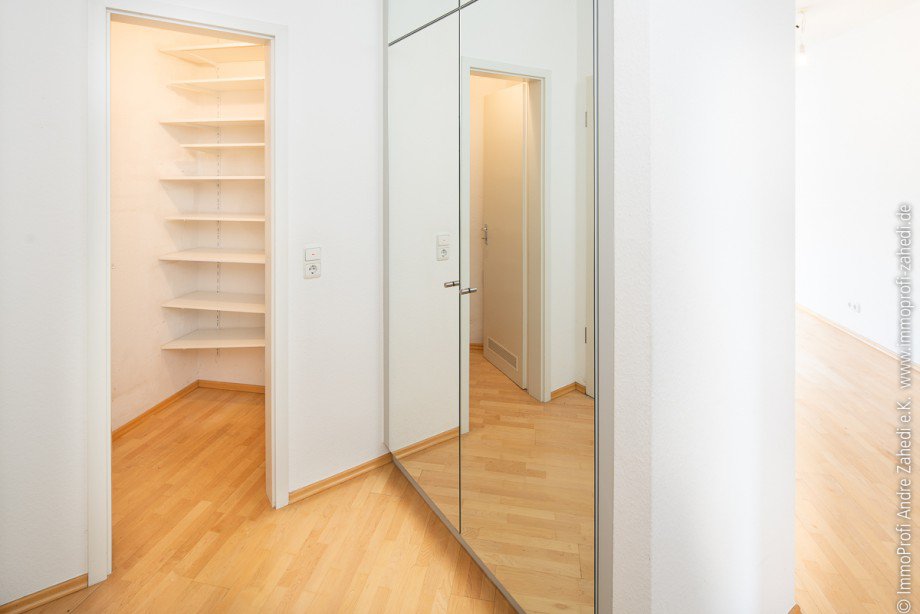 Diele/Flur Dachgeschosswohnung Darmstadt