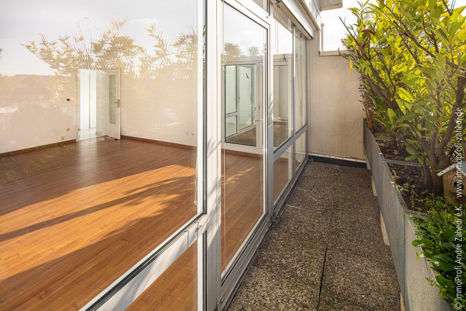 Balkon 2 (S�dwest) Etagenwohnung Darmstadt