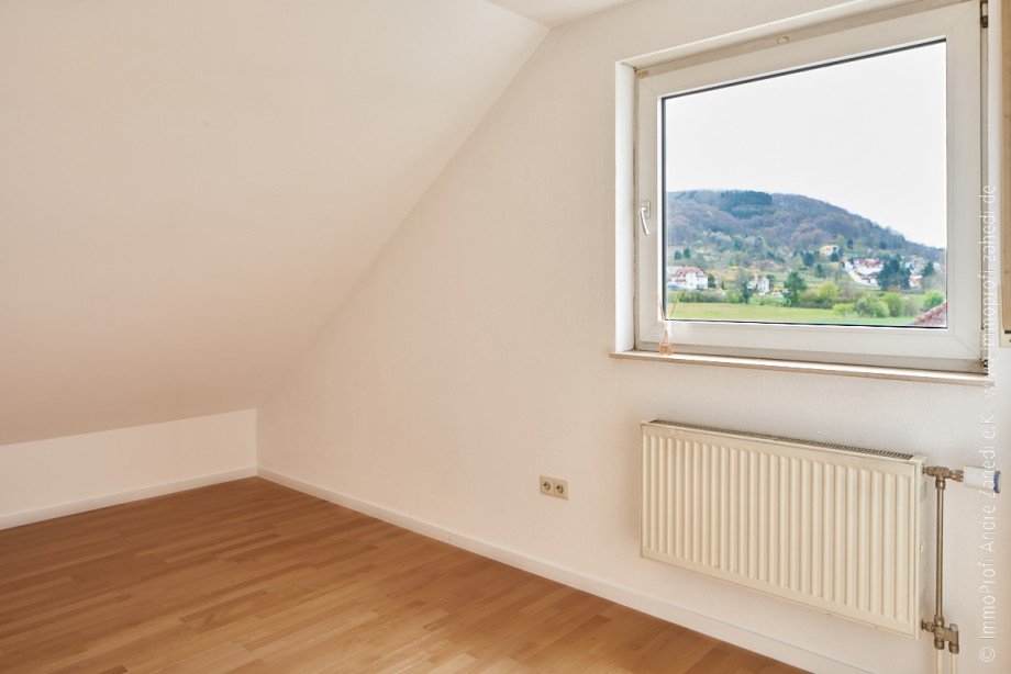 Zimmer DG Reihenendhaus Alsbach-H�hnlein