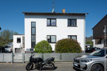 Freistehendes 2-Familienhaus Freistehendes 2-Familienhaus mit Anbau in Gross-Zimmern
